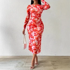 Robe cintrée imprimée pour femme, alliant élégance et style haut de gamme