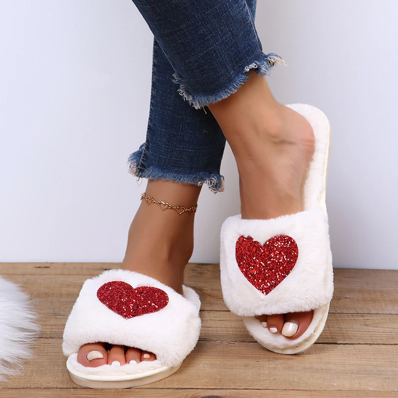 Chaussons plats et chauds en peluche pour femmes