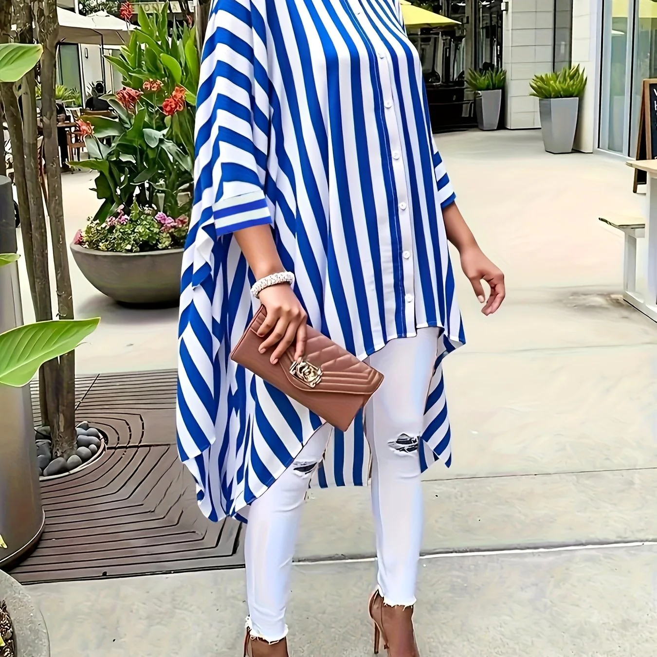 Robe chemise boutonnée à rayures – Image 5