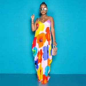 Robe à bretelles et col en V