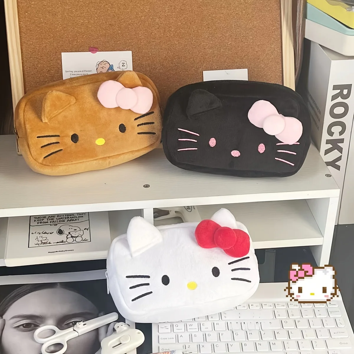 Trousse à crayons en peluche Hello Kitty