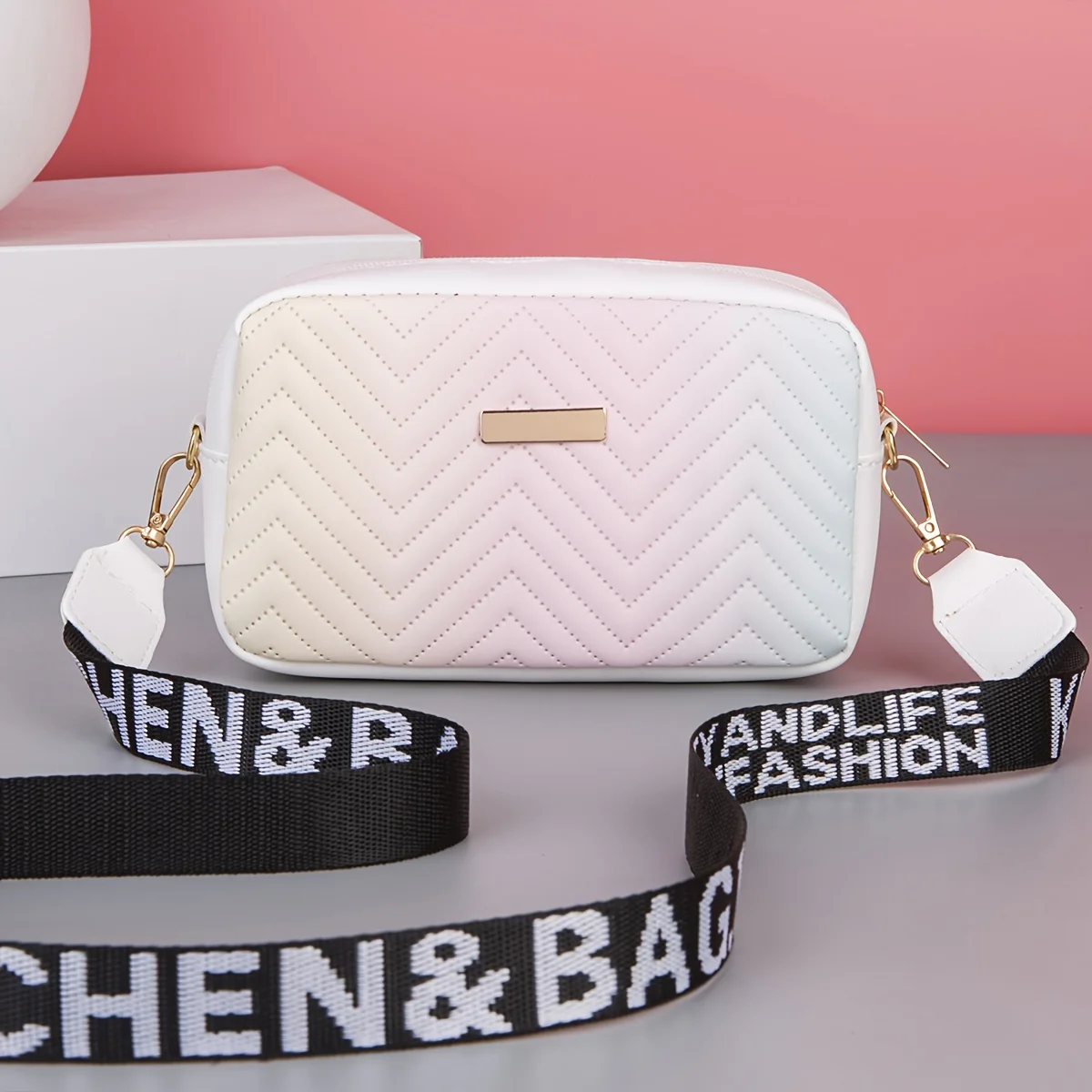 Sac bandoulière matelassé dégradé tendance – Image 6