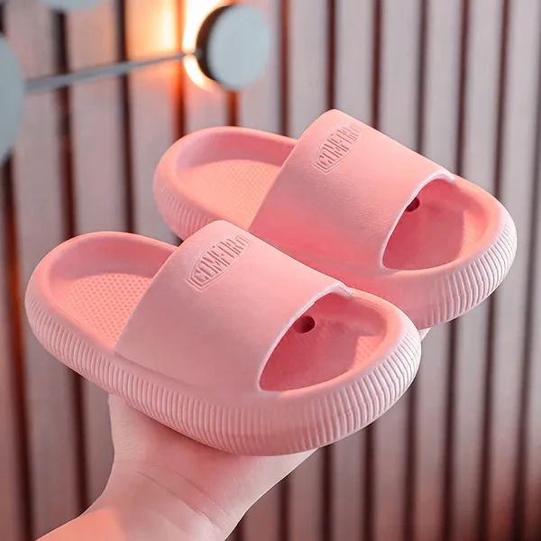 Pantoufles d'intérieur pour enfants, antidérapantes et résistantes à l'usure. – Image 9