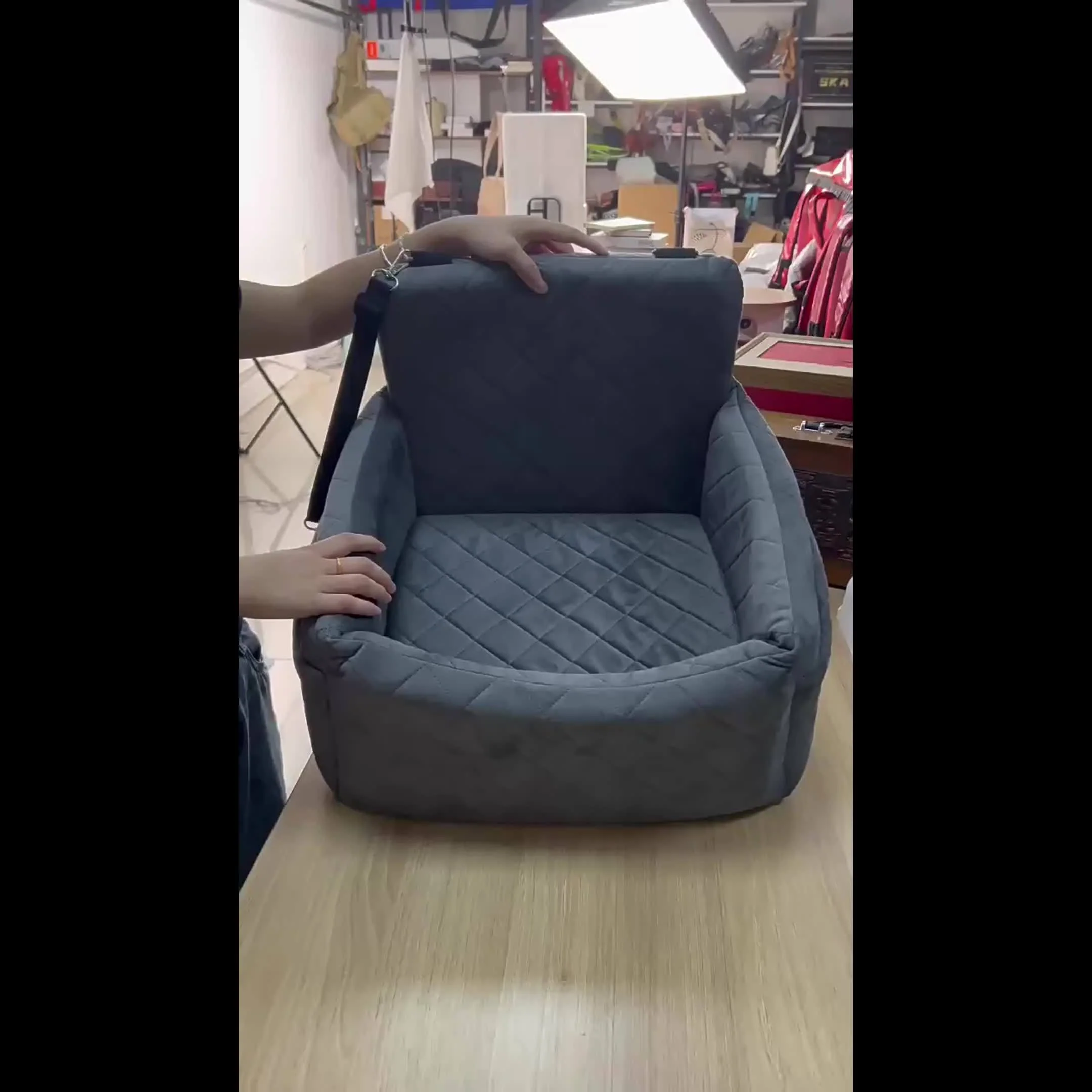 Siège auto portable de luxe pour chien / chat – Image 9