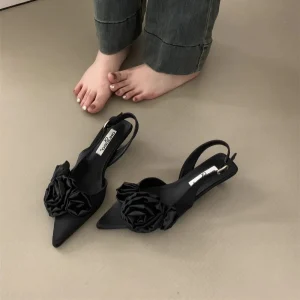 Sandales noires à bout pointu, style féerique, pour le printemps et l'été.