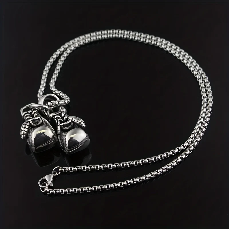 Collier avec pendentif en forme de gants de boxe – Image 8