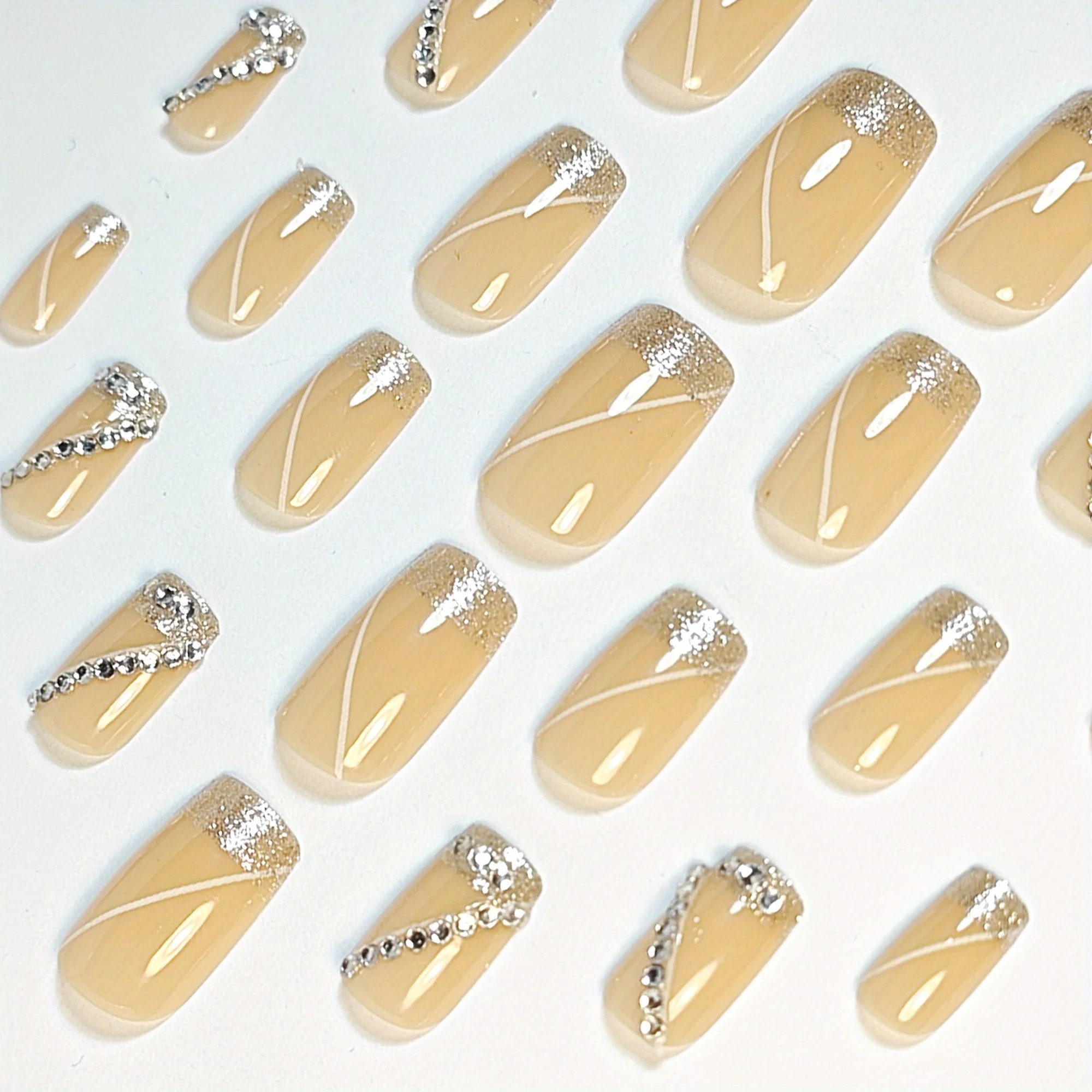 24 faux ongles carrés nude – Image 6