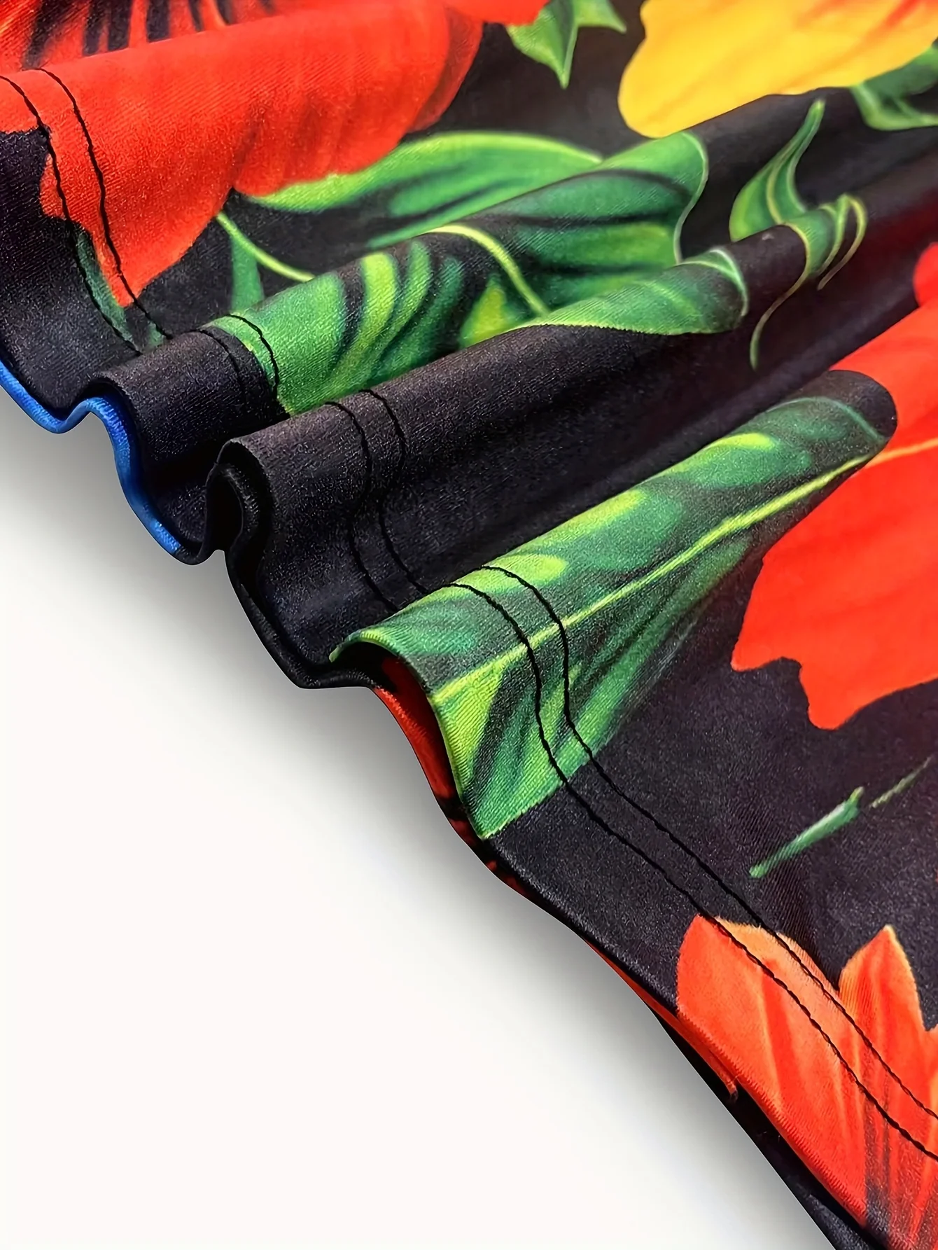 Robe élégante à bretelles spaghetti et imprimé floral – Image 6