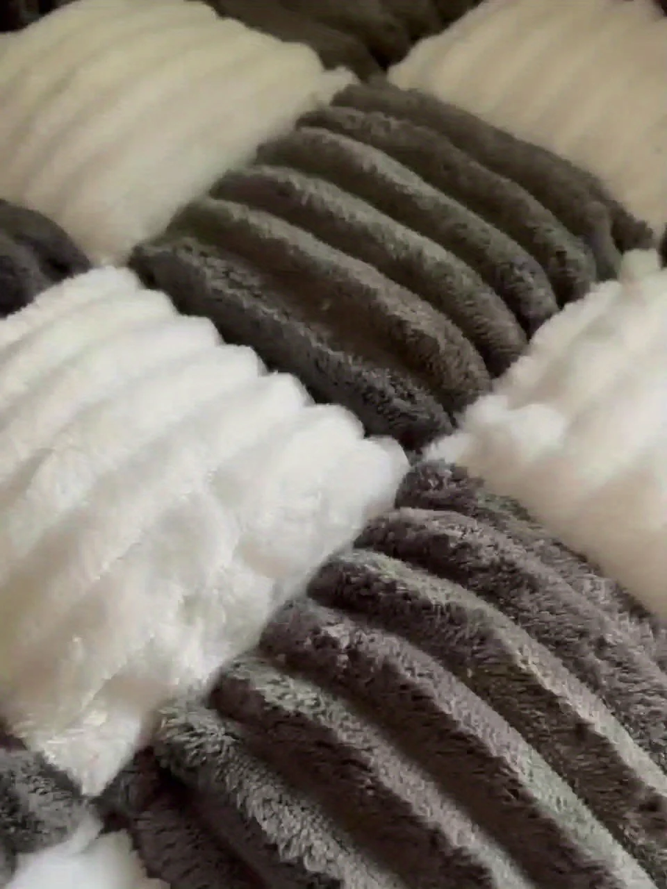 Canapé-lit pour chien à carreaux moelleux, mobilier pour animaux – Image 7